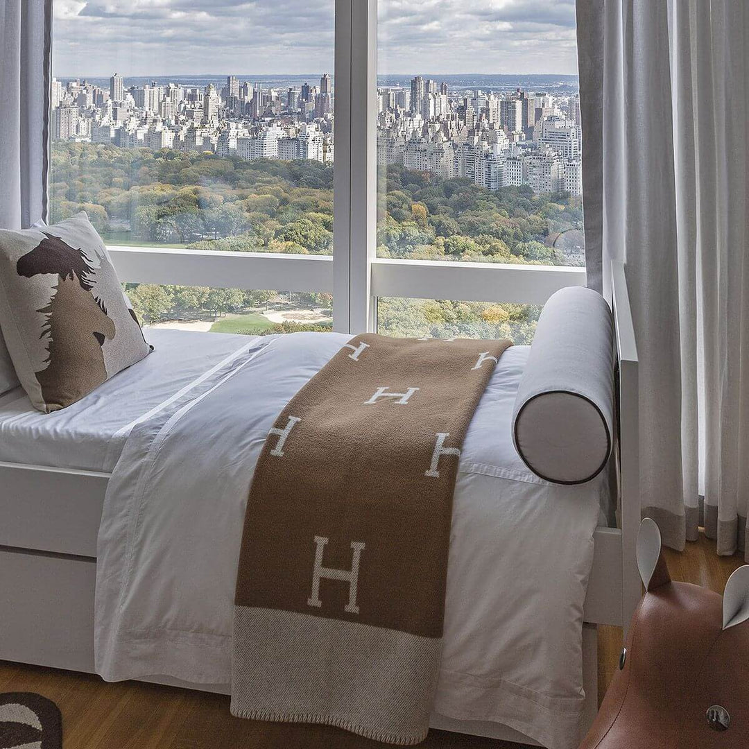 Hyggelig uld-kasjmir tæppe 140x170cm