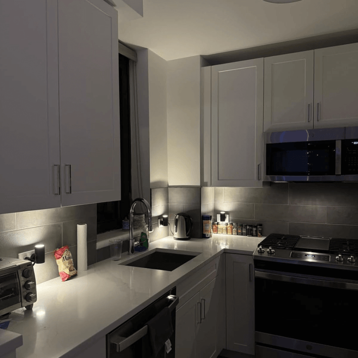 LED-natlys med sensor, varmt hvidt