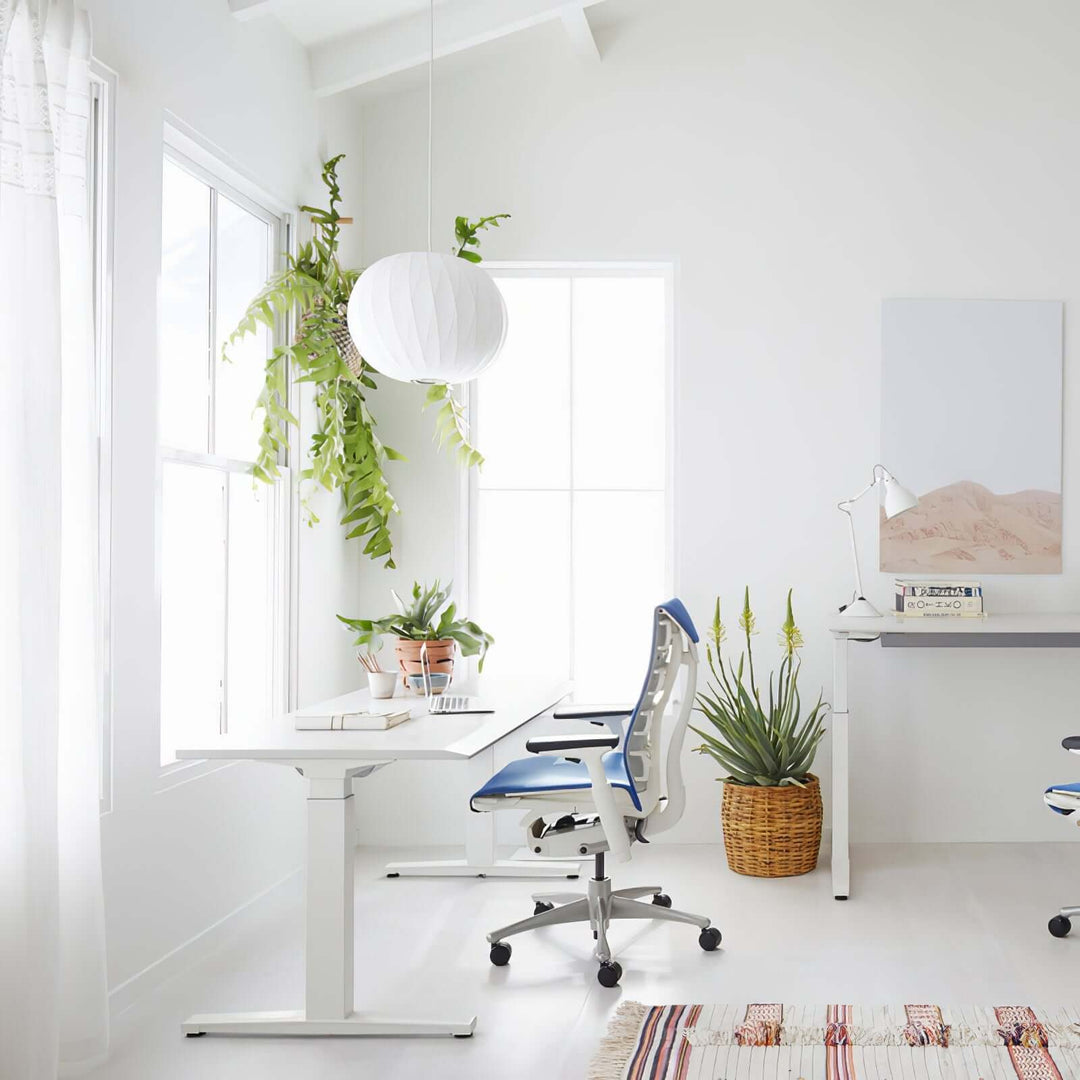 Moderne Hængelampe i Hvid – Silke & Stål