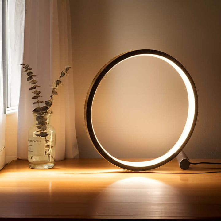Dæmpbar LED bordlampe, moderne design