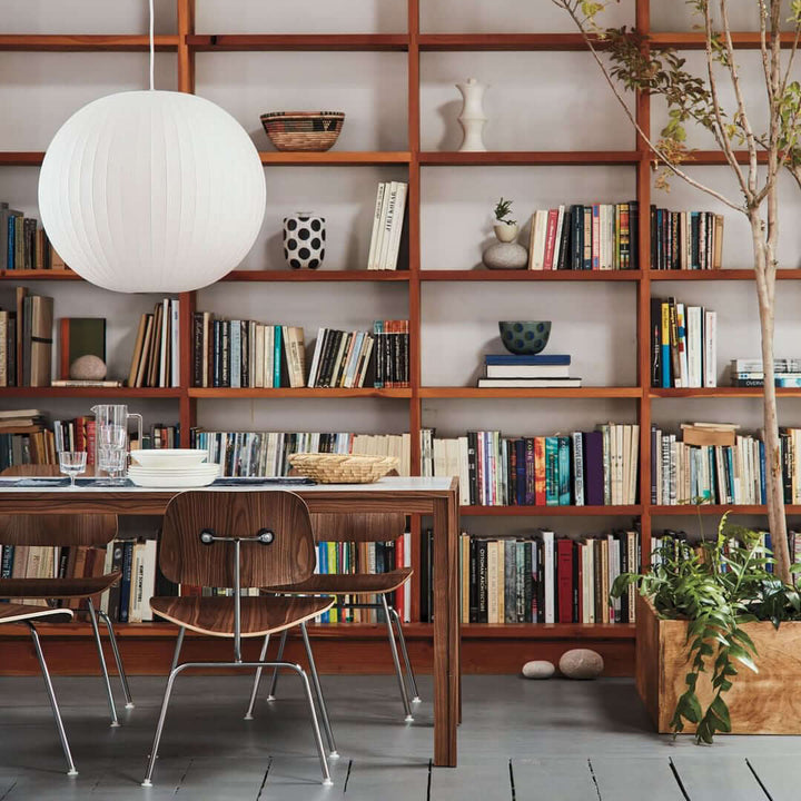 Moderne Hængelampe i Hvid – Silke & Stål