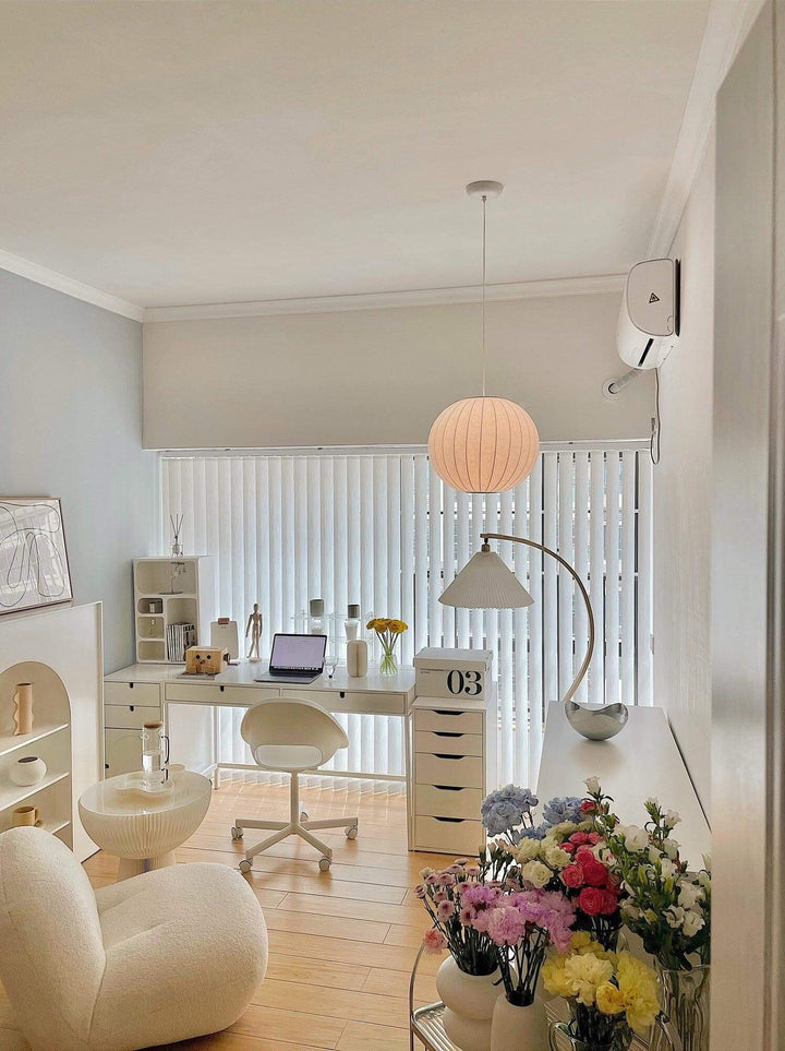 Moderne Hængelampe i Hvid – Silke & Stål