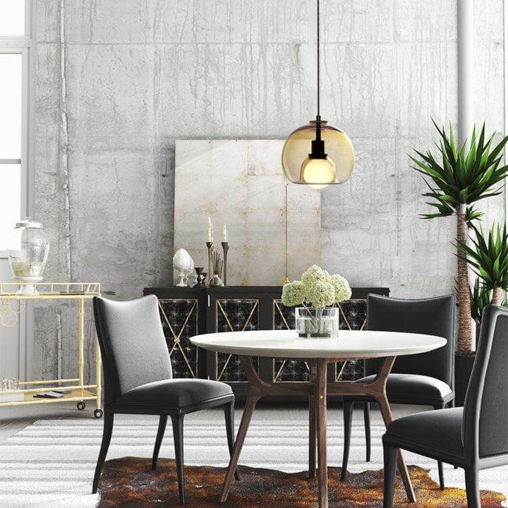 Moderne pendellampe i metal og glas