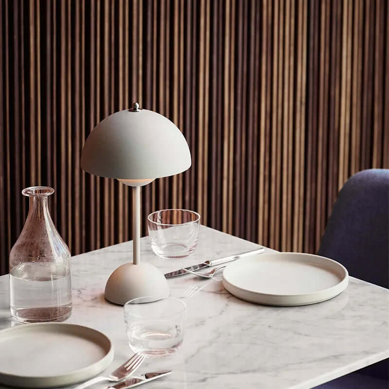 Dæmpbar Svampelampe i Moderne Design til Bord