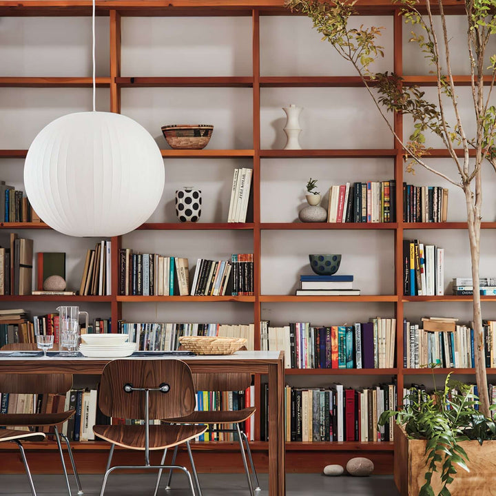 Moderne Hængelampe i Hvid – Silke & Stål