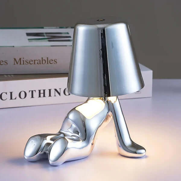 Minimalistisk LED bordlampe med varmhvidt lys