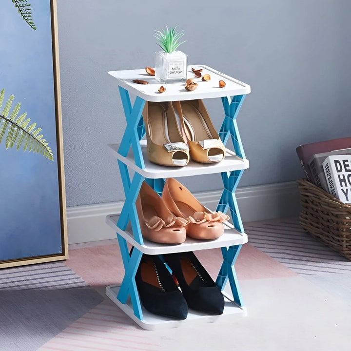 Elegant foldbart skoskab, pladsbesparende og multifunktionelt, perfekt til små rum og entréer i moderne design.