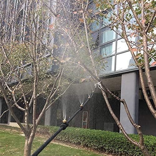 Fleksibelt sprøjtevandingssystem, grøn slange med jævne sprøjtedyser, ideel til haveforfriskning på sommerdage.