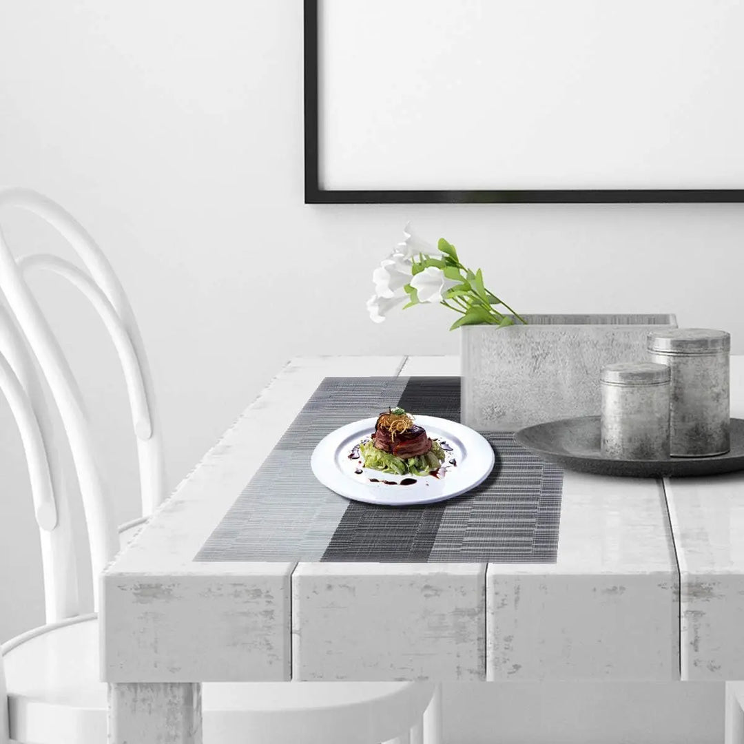 Varmebestandige, elegante PVC-dækkeservietter, 4 stk., i brun og sølv, vaskbare, skridsikre, 30x45 cm, dekorative.