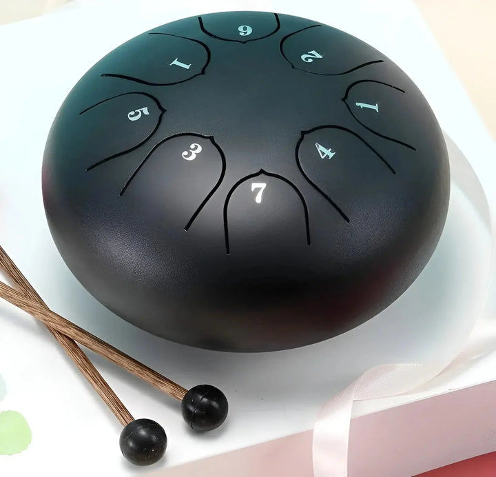 Børne harpetromme i stål med blød lyd, ideel til små musikere, robust og let at spille.