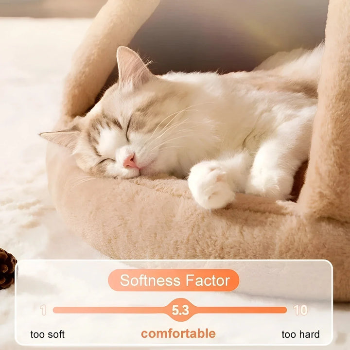 Hyggelig kæledyrshule i tipi-design med blød polstring og varmelagrende materiale, et komfortabelt tilflugtssted for hunde og katte.