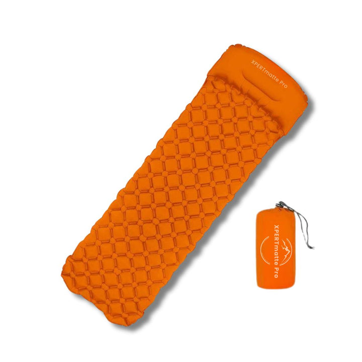 Let oppustelig liggeunderlag i grøn nylon TPU, kompakt foldet, ideelt til camping og vandreture, XPERTmatte Pro.