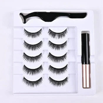 Magnetiske øjenvipper for ekstra volumen, naturligt look, nem at påføre uden lim, glamourøst udseende.