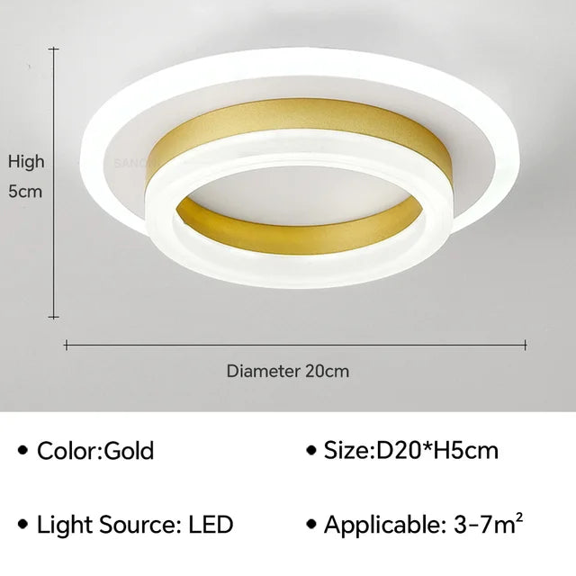 Minimalistisk moderne loftslys med rene linjer i akryl og metal, ideel til elegant rumbelysning.