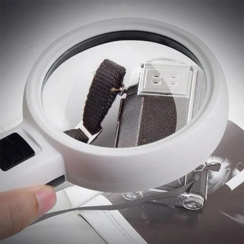 Optisk lup med 30x forstørrelse og LED, ergonomisk, ideel til synshandicappede, smykkebedømmelse og modelfremstilling.