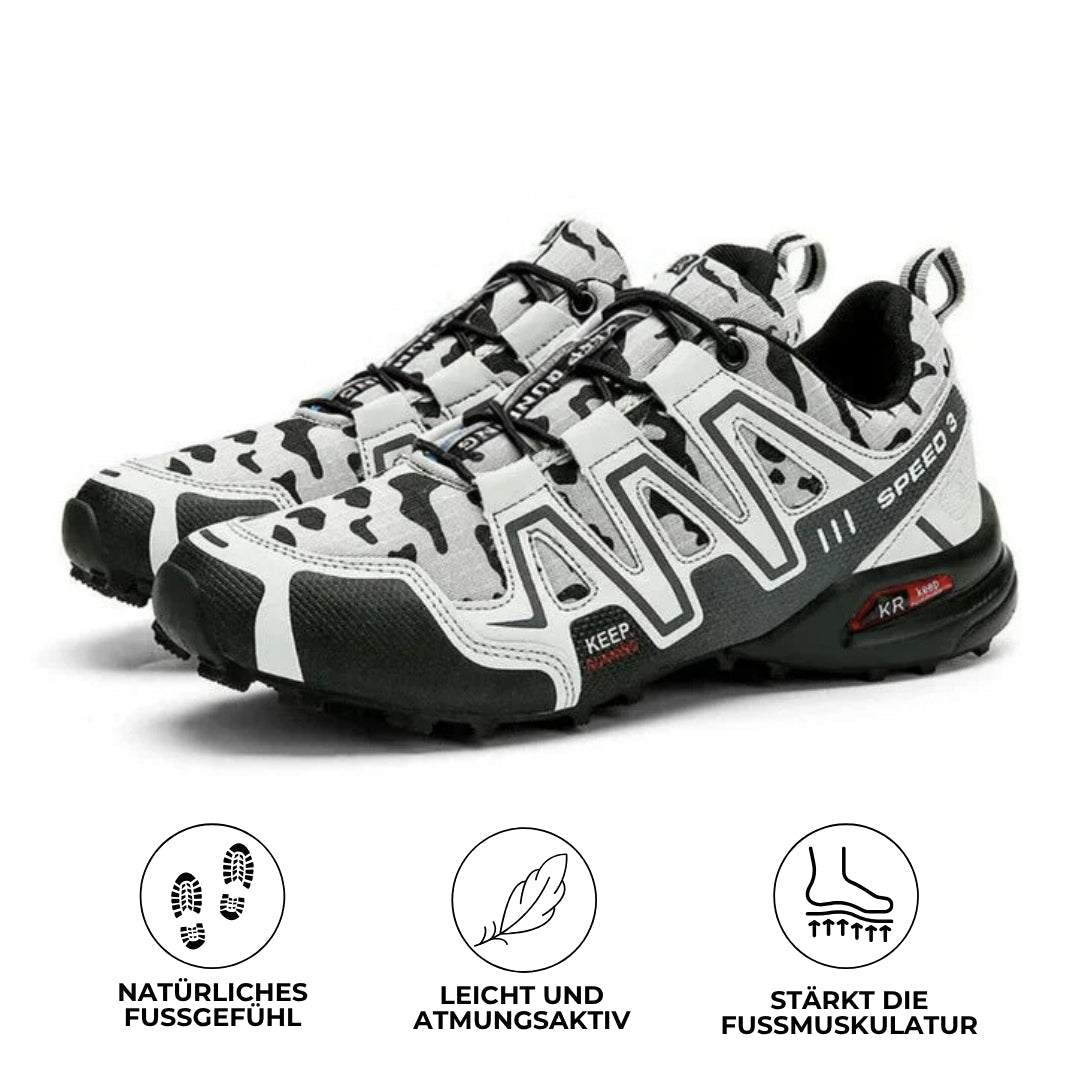 Ortopædiske vandresko med skridsikker sål og bred tåboks, ideelle til komfort og stabilitet under vandring.