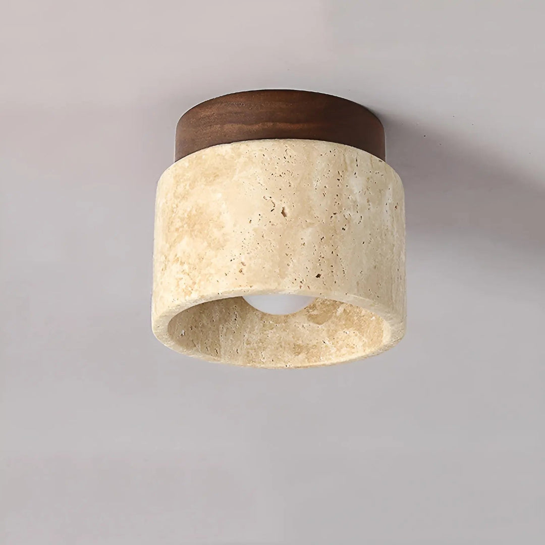 Rustik travertin-loftslampe af træ, minimalistisk Wabi-Sabi design, naturlig og elegant belysning.