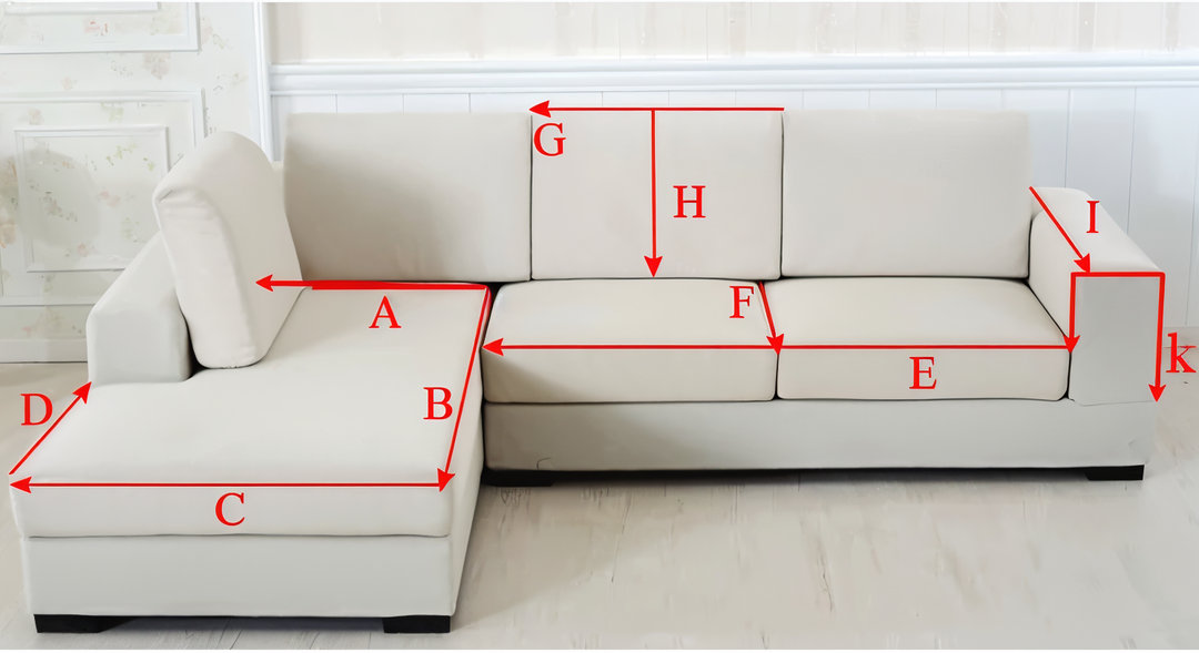 Nem at rengøre, slidstærkt lysegråt skridsikkert sofabetræk til en fornyet stue.