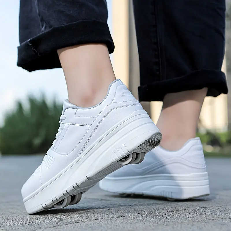 Børn og unges rulleskøjter med skjulte hjul, i et trendy rosa-sort design, ideelle til udendørs eventyr og leg