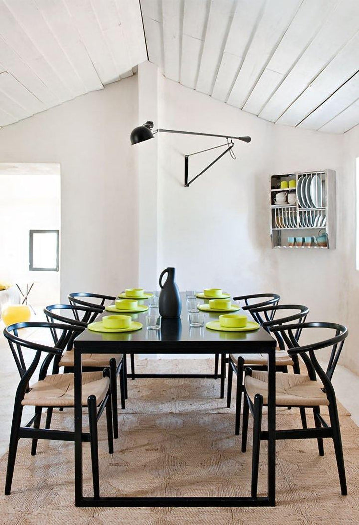 Justerbar væglampe 265, industriel elegance, aluminiumsskærm, metalramme, fleksibel belysning til hjemmet.